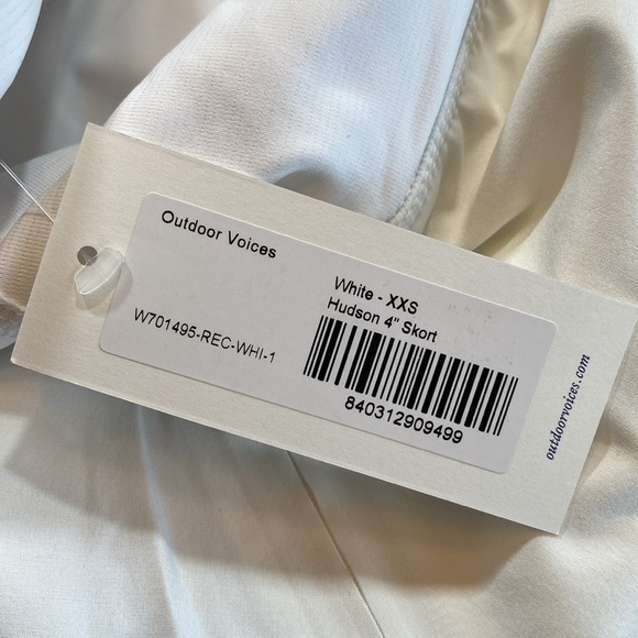 NWT Outdoor Voices Hudson 4" Skort White Skort Skirt - Picture 10 of 14